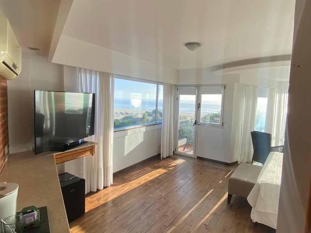 Costanera Mar Hotel & Suites San Clemente del Tuyú エクステリア 写真