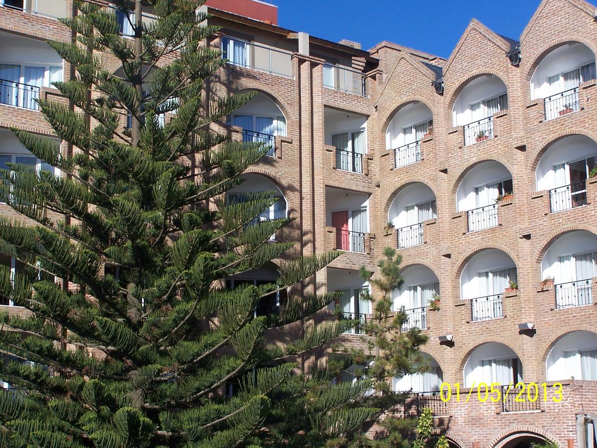 Costanera Mar Hotel & Suites San Clemente del Tuyú エクステリア 写真